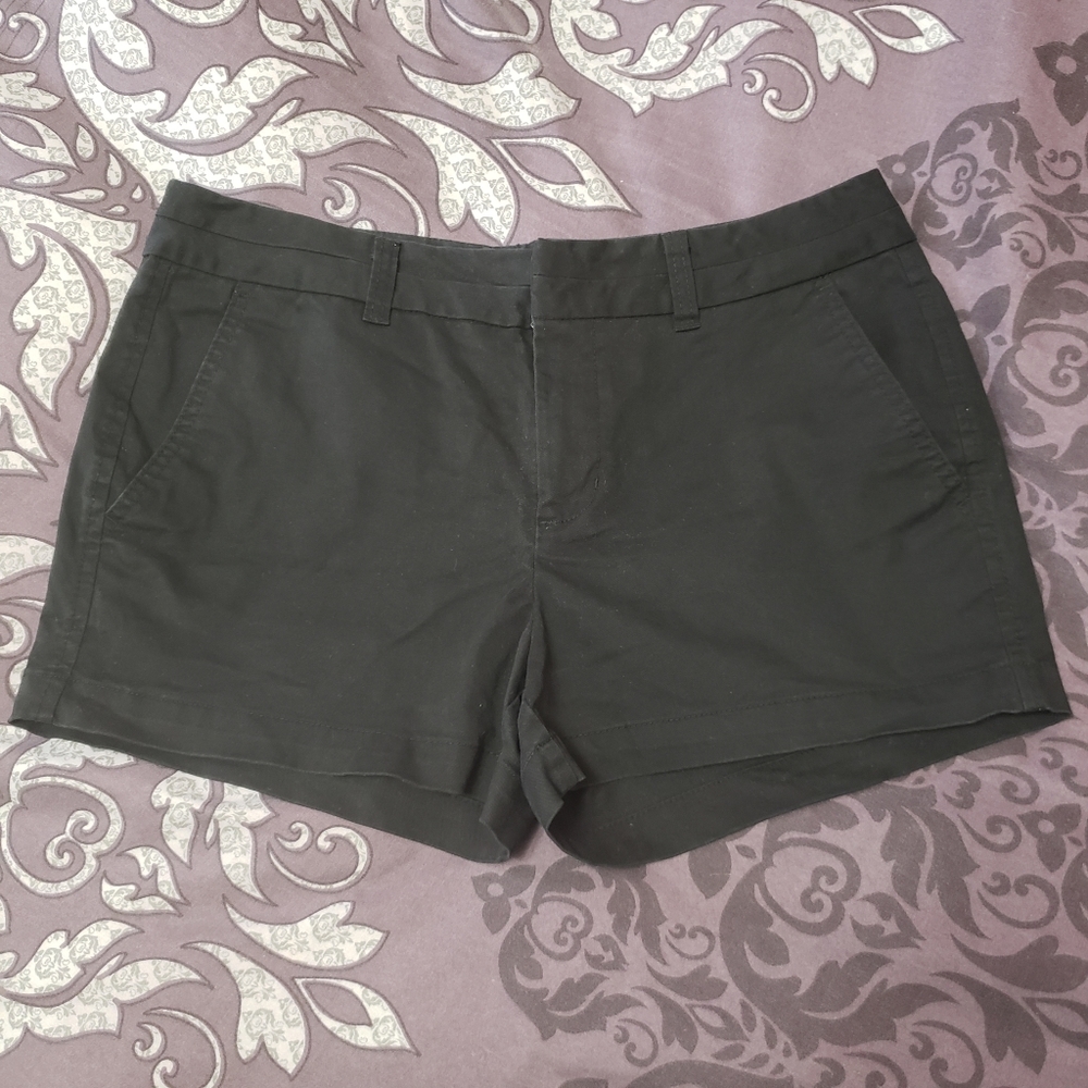 🆕️3/$50🍁Gap Khaki Shorts